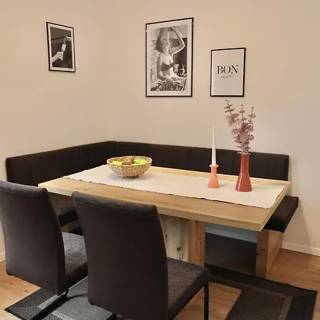 Kelsbachhaus Og דירה